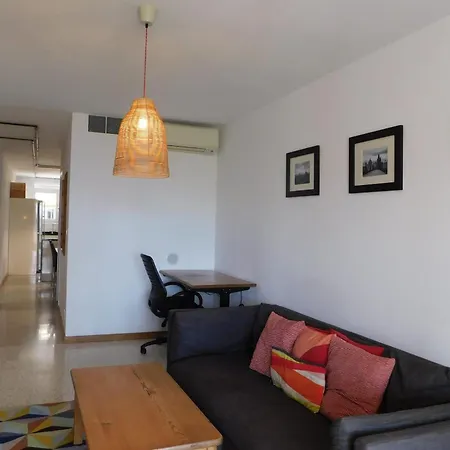 Apartment Charming 2-bedroom 